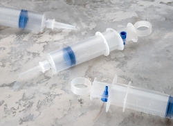 BARDIA Piston Irrigation Tray with 70 cc Piston Syringe